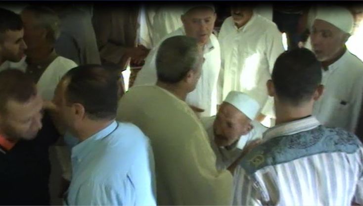 Ambiance de fête à Bouzelatène