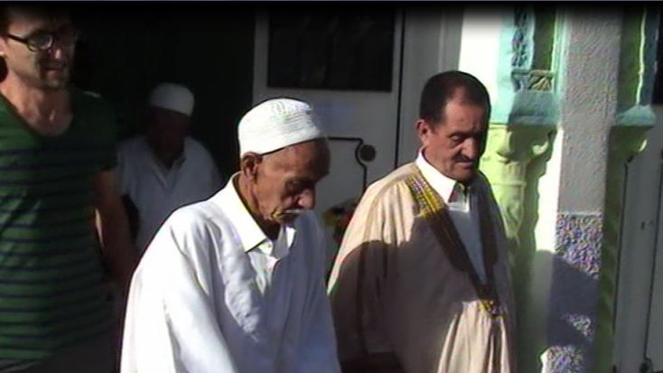 Ambiance de fête à Bouzelatène