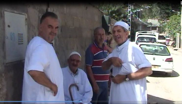 Ambiance de fête à Bouzelatène