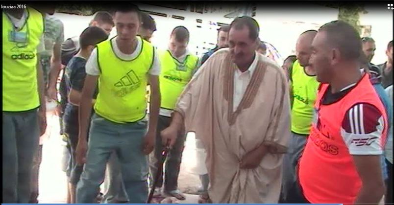 Ambiance de fête à Bouzelatène