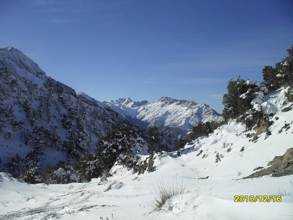 at waεban sous la neige ( Ait Ouabane village kabyle )