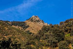 Randonnée pédestre dans les monts Djurdjura près d'Ait ouabane