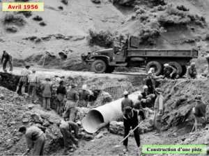 Avril 1956 Construction d’une piste