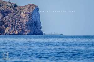 Ghazaouet - Bateau commercial photographié à partir de barbajani