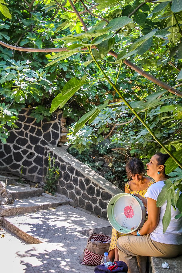 La musicienne Nadia Ammour au Festival international raconte-arts La 14e édition à Aït Ouabane