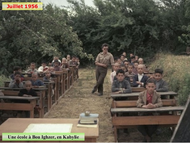 Juillet 1956Une école à Bou Ighzer, en Kabylie