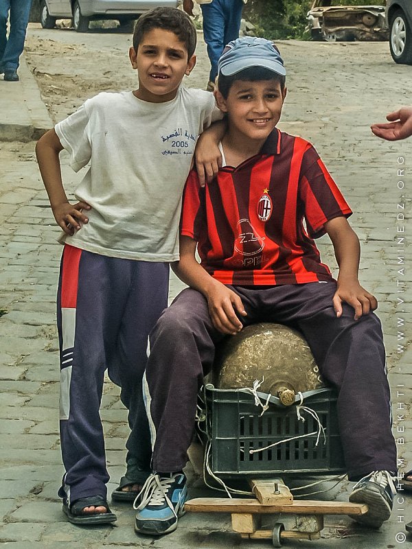 Enfants de la Casbah d'Alger photo de 2005
