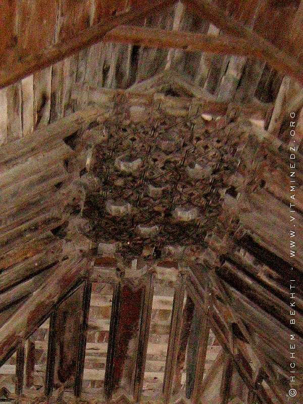 Détails du Plafond de la mosquée médiévale de Sidi Yakoub à Oulhaça