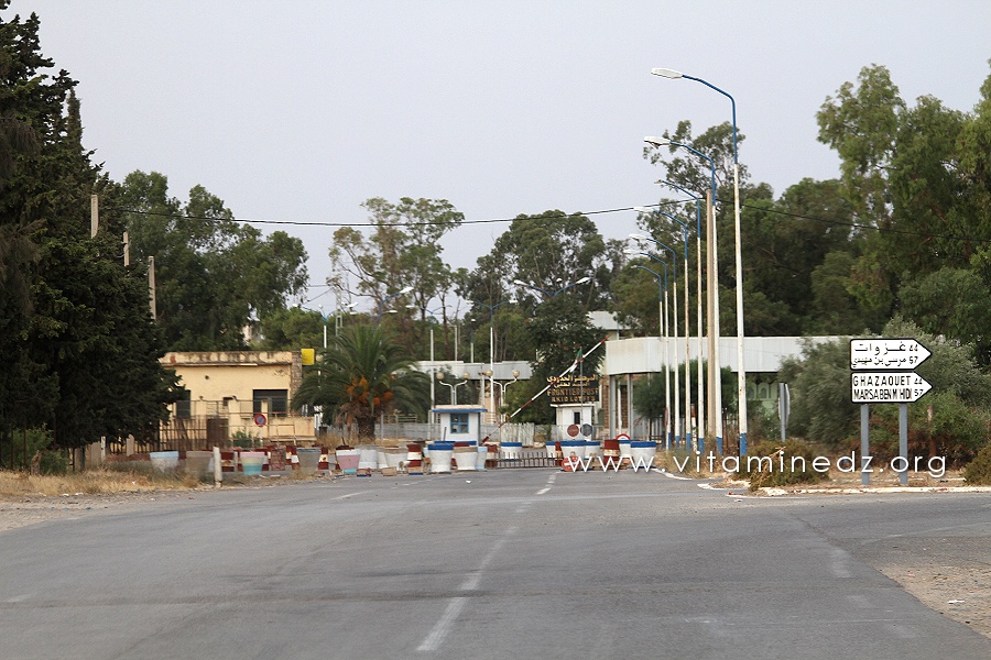 Poste de Frontière de Zoudj Bghal (Akid Lotfi) Pourquoi cette appelation? Deux mulets