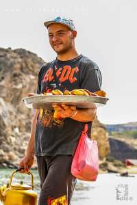 Porsay : vendeur de beignets et thé