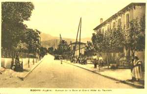 BOGHNI-AVENUE DE LA GARE ET LE GRAND HOTEL DU TOURISTE