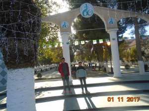 مروان وساعد مقراني بساحة الشهداء بباتنة بمناسبة عيد الثورة