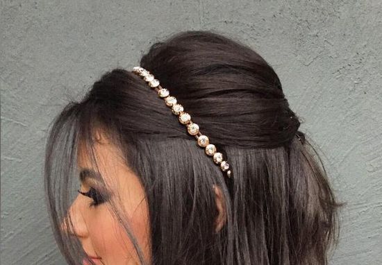 تسريحة شعر جميلة وسهلة لسهرة