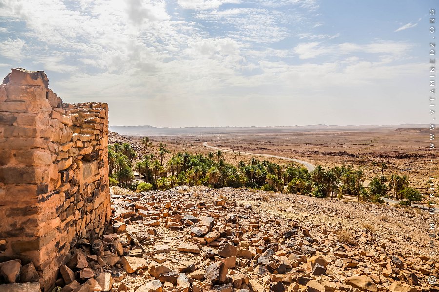 La région de Aïn N'khila située à 25 km au sud de Boussemghoun, dans la wilaya d'El-Bayadh