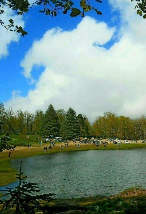 Le Lac Noir, dans le massif montagneux de l'Akfadou à l'ouest de Béjaïa.