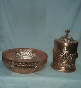 Constantine -  Dar Nahasse Qacentina:  «Tassa et Tefal» deux pièces de l’ensemble de bain de la mariée constantinoise