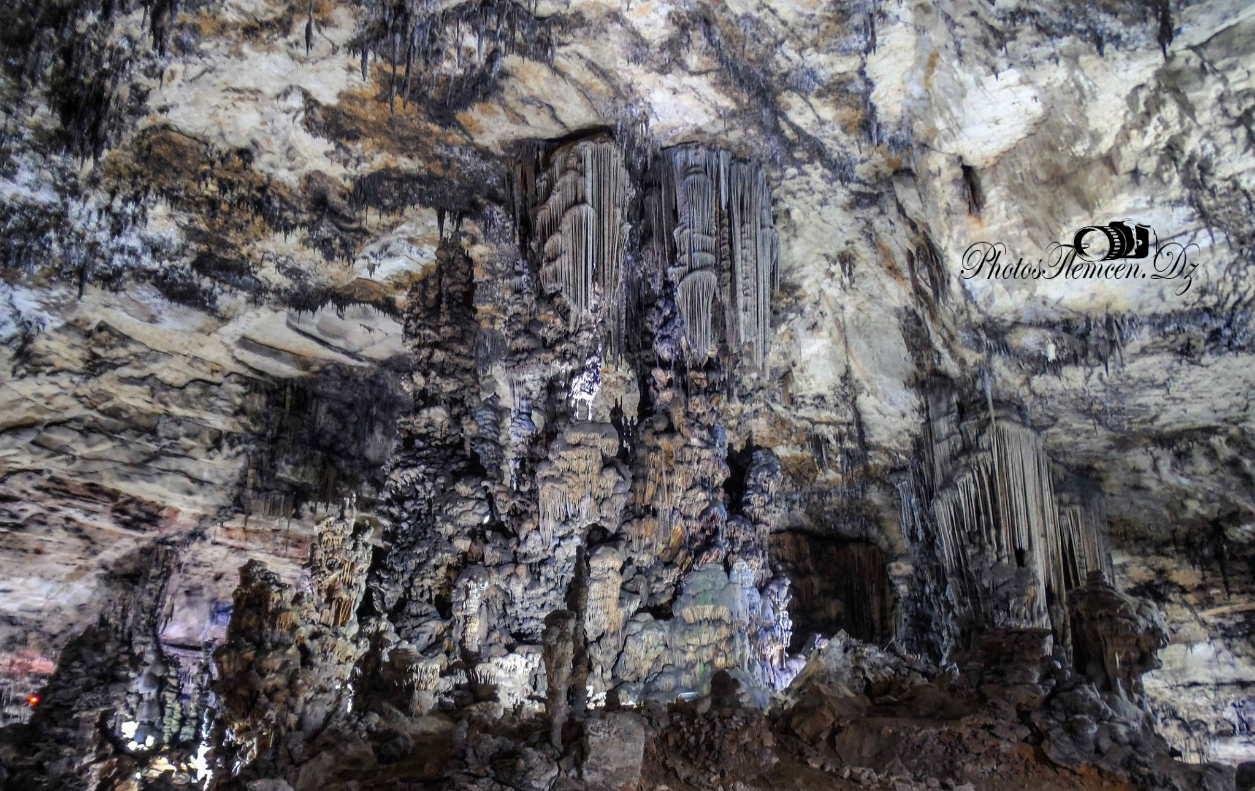 مغارة بني عاد