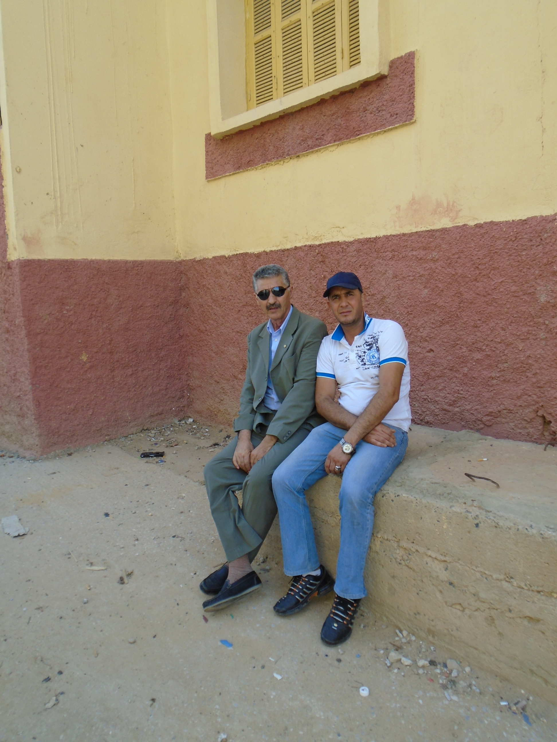 بمدينة خنشلة يوم حفل زفاف ابن اخي توفيق