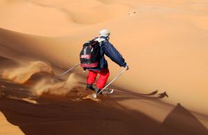le skis sur sable