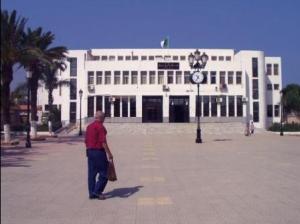 مقر البلدية لرغاية