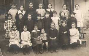 Ecoles d'Ain-Bessem en 1915