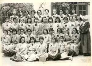 Ecole St Bonaventure ( Alger ) Cours commercial 1ère année à l'école St Bonaventure rue Yusuf au champ de manouvre