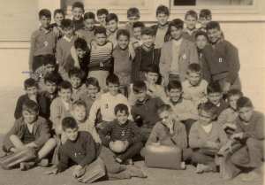 Élèves internes des classes de 6eme année 1960-1961, du lycée technique des Palmiers -St Hubert à ORAN.