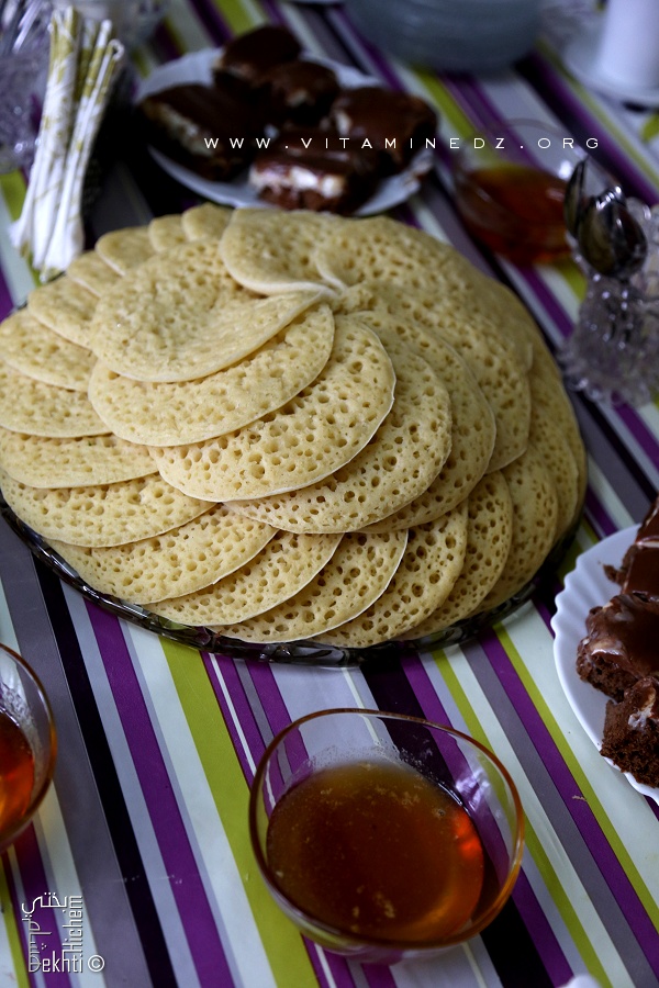 Baghrir au miel de Tlemcen
