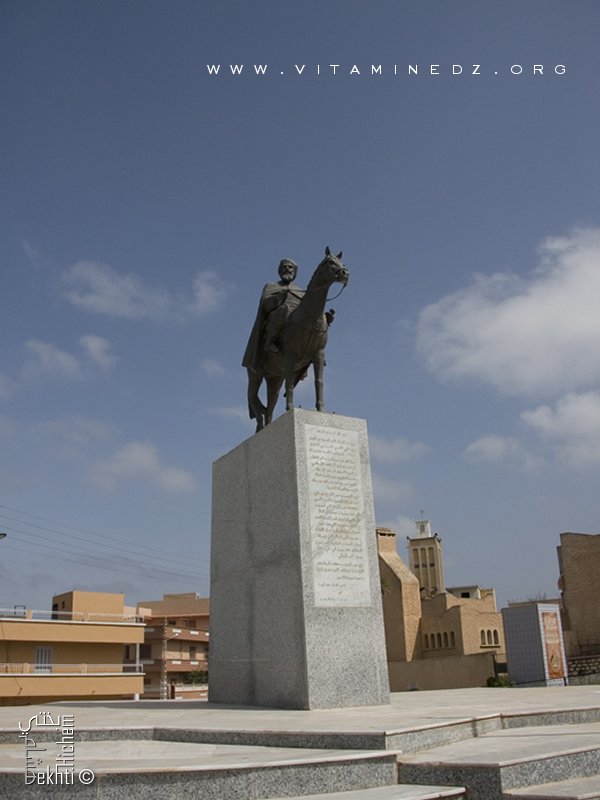 Nedroma - Statue de Abdelmoumen Ben Ali fondateur de la dynastie des Almohades