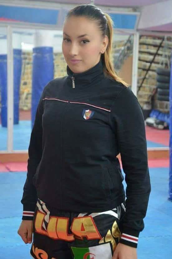 Lila Akkouche. De la région d'Akbou (Bejaia) décroche le titre mondial 2018 de la boxe thaïlandaise féminine;en Thaïlande . Bravo à elle 😜