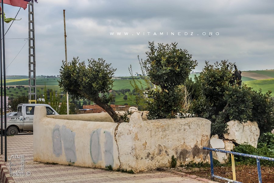 Marabout Sidi Malek ou Sidi Abdel Malek à l'entrée de Ouzidane