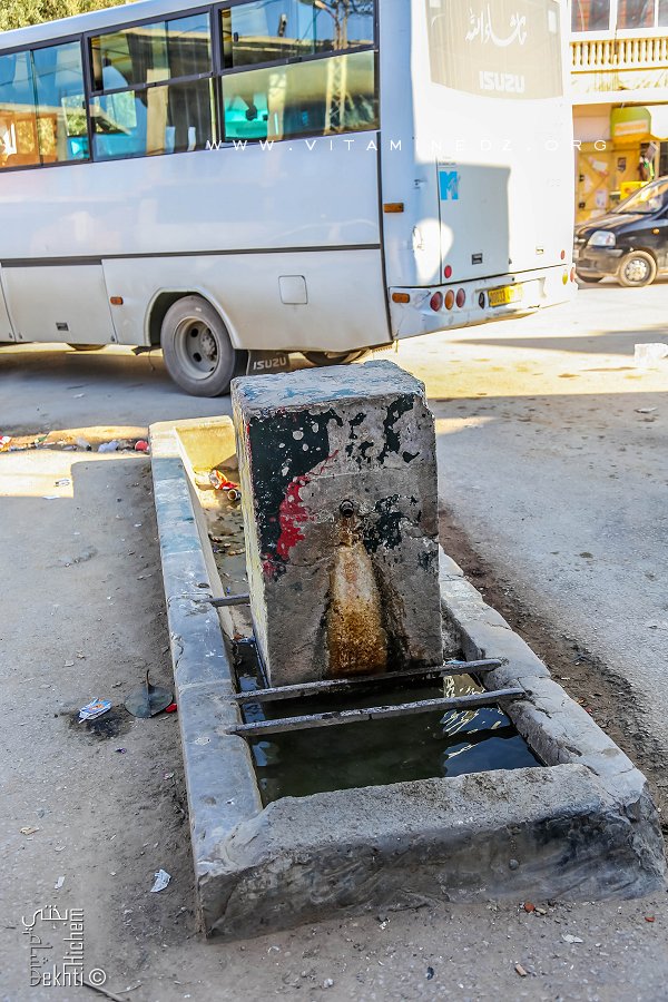 Rare fontaine de ce qui reste à Ouzidan d'ancien