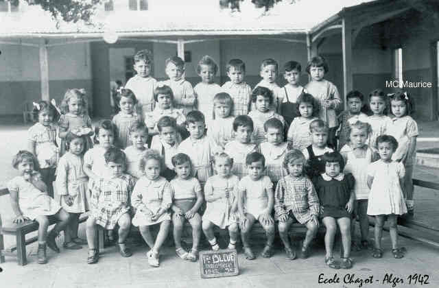 ECOLE CHAZOT A ALGER EN 1942