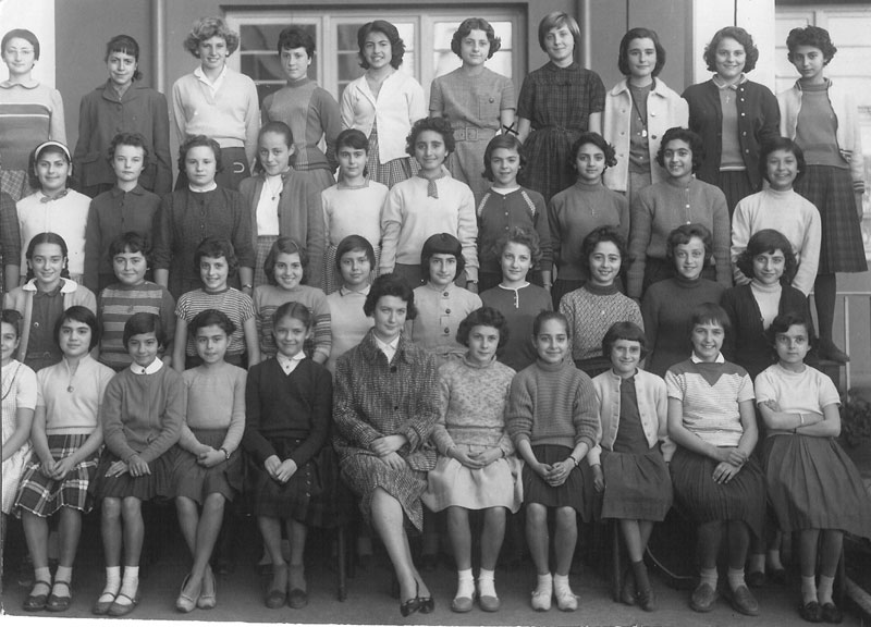 Collège Moderne de Jeunes Filles -Avenue Ali Chekhal à Oran - Classe de 6ème11 en 1957