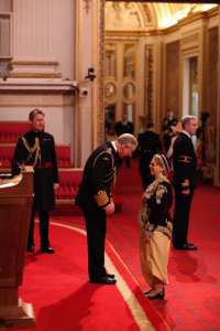 L'Algérienne Mouna Hamitouche, a été élue pour la quatrième fois consécutive aux élections locales en Angleterre, dans la municipalité d’Islington au nord de Londres..
