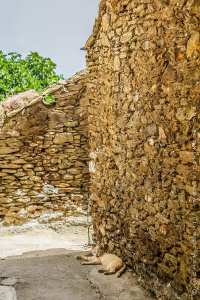 Ruelles propres et calmes de Tiferdoud (Kabylie)