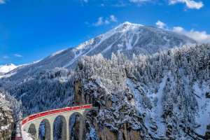 Le Glacier Express, en Suisse