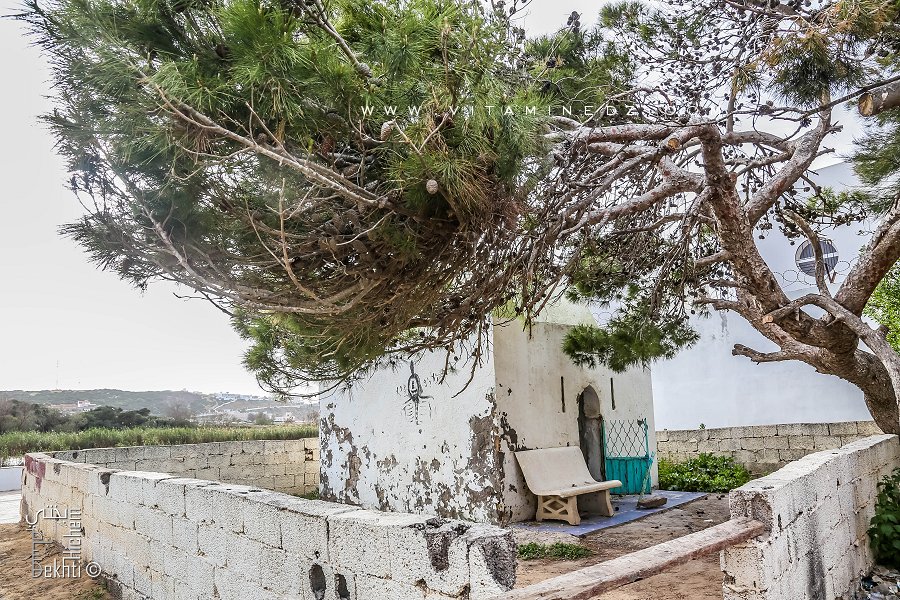Marabout à Rachgoun ... comment il s'apelle?