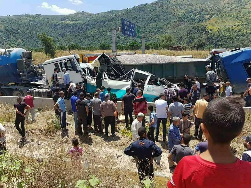 Plus de 20 morts dans un accident à Lakhdarya