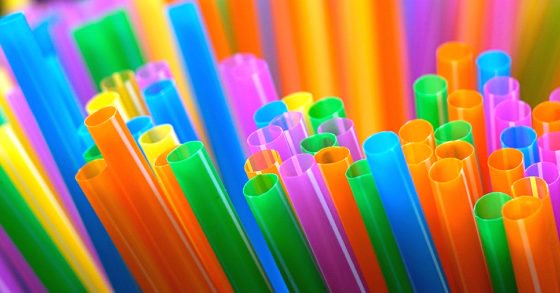 Les pailles en plastique, véritable fléau écologique
