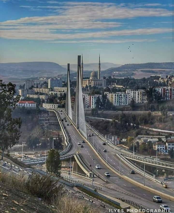 Constantine, de 2500 