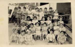 1950 - Petite Section - Ecole maternelle rue de la fontaine romaine