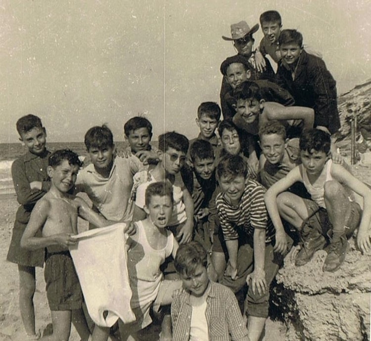 1960 - Classe de 6e-père Anton - Ecole saint-augustin à bouisseville