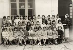 1957 - CE1 Filles Rochambeau le 11/12/1957 - Ecole rochambeau