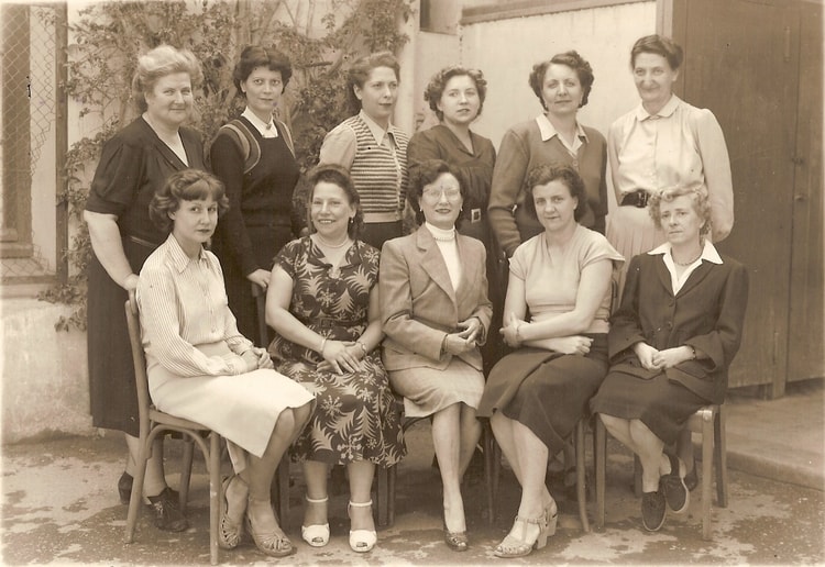 1951 - Ecole de filles du Ruisseau (La Corderie) les Institutrices - école du ruisseau