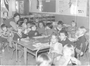 1979 - MATERNELLE A L OLIVAGE - Ecole des pins