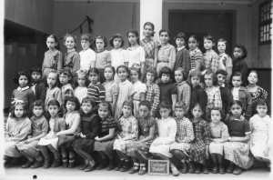 1954 - Colonne Voirol CM1 1954 - Ecole colonne voirol