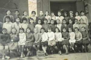 1961 - Classe de melle Pujot - Ecole colonne voirol