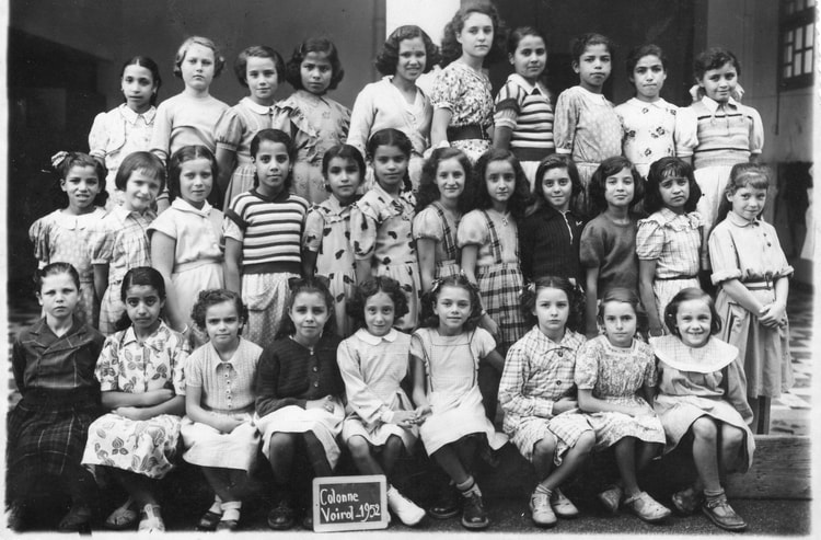 1952 - Colonne Voirole CE1 1952 - Ecole colonne voirol