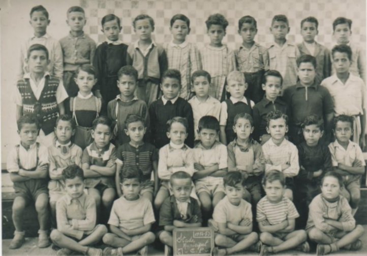 1952 - Phtos de classe  c p 52  53 - Ecole du stade municipal